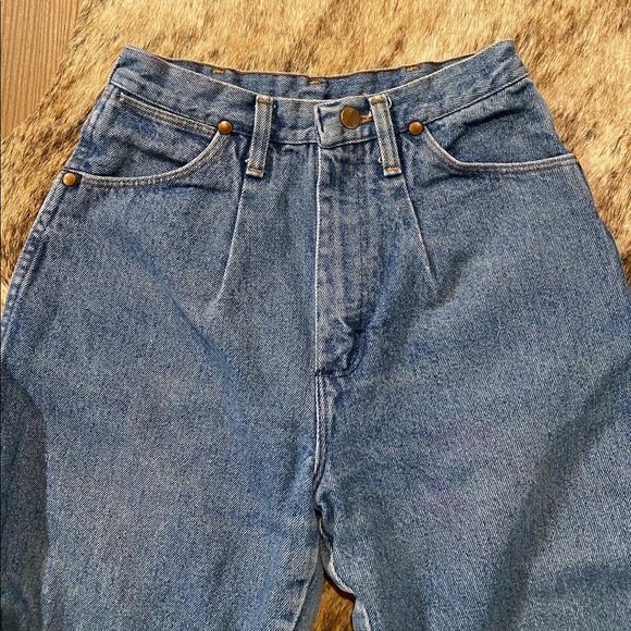 Vintage Wrangler Boot Cuts - Picture 2 of 3